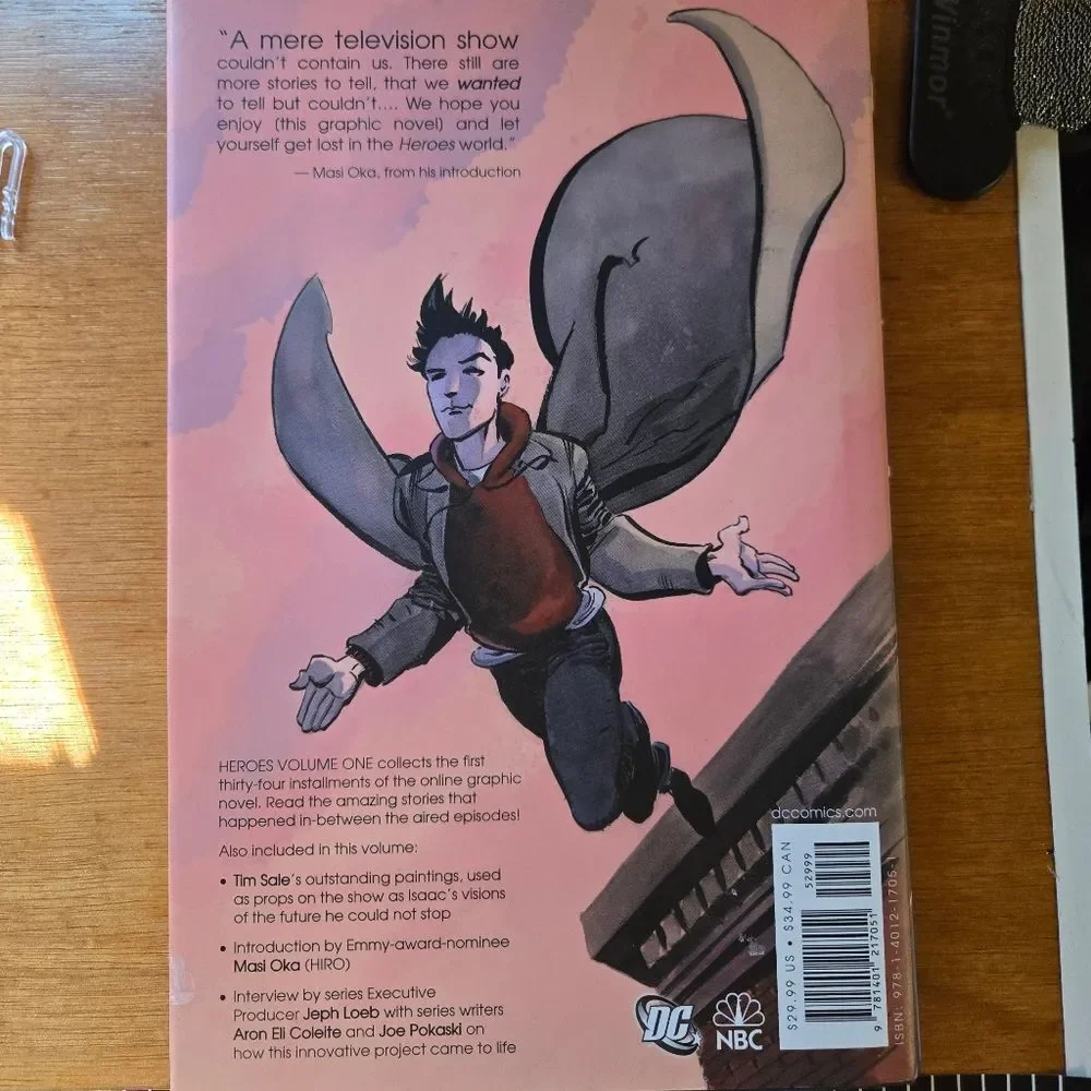 HEROES‎ Volume 1 graphic novel comic book 34 stories DC Comics 2007